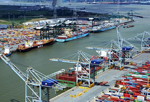 Hafenkomplex Antwerpen-Brügge hat den Fracht- und Containerumschlag reduziert
