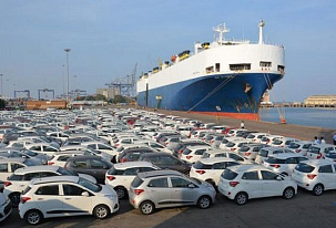 Chinas Autoexporte verlagern sich auf Containertransporte